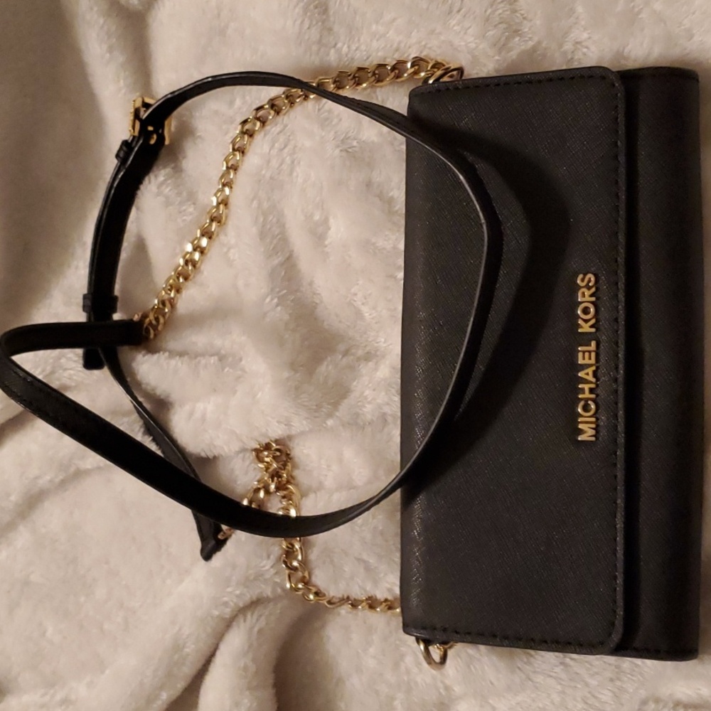Michael Kors crossbody wallet
